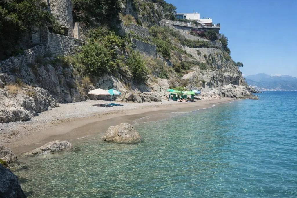Travertini beach and rocky coastline in Vietri sul Mare
